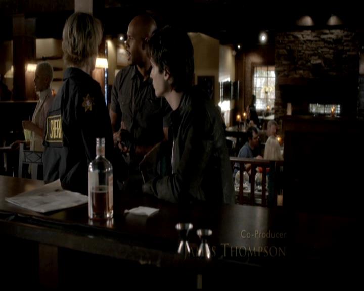 VampireDiariesWorld-dot-org_4x02Memorial0296.jpg