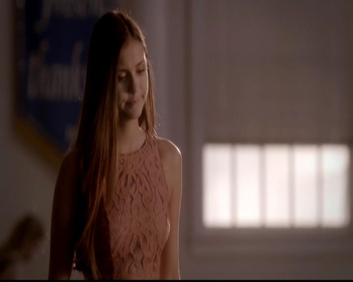 VampireDiariesWorld-dot-org_4x02Memorial0800.jpg