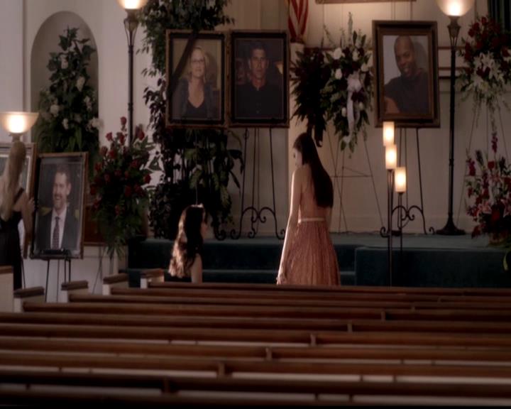 VampireDiariesWorld-dot-org_4x02Memorial0801.jpg