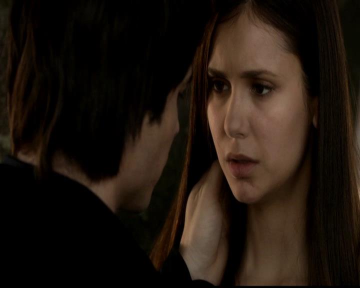 VampireDiariesWorld-dot-org_4x02Memorial1168.jpg