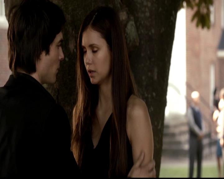 VampireDiariesWorld-dot-org_4x02Memorial1176.jpg