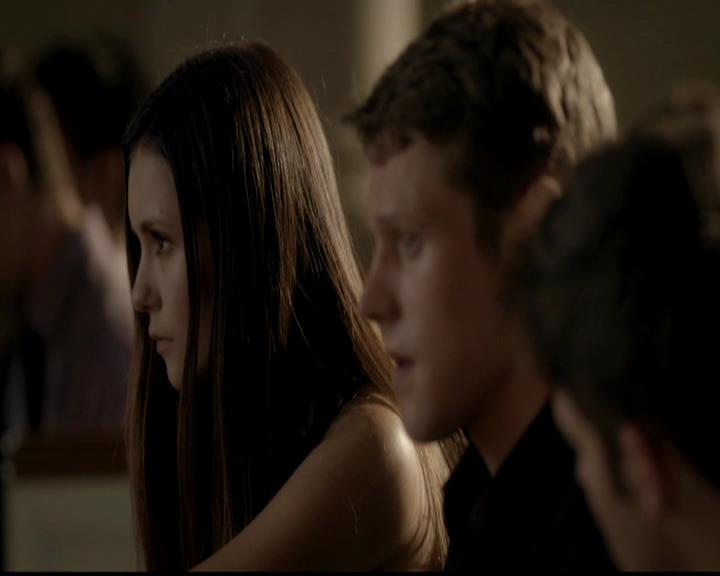 VampireDiariesWorld-dot-org_4x02Memorial1252.jpg