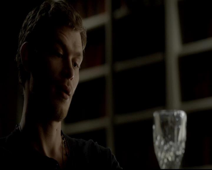 VampireDiariesWorld-dot-org_4x04TheFive1212.jpg