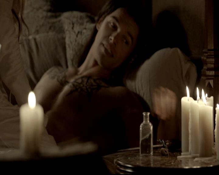 VampireDiariesWorld-dot-org_4x04TheFive1265.jpg