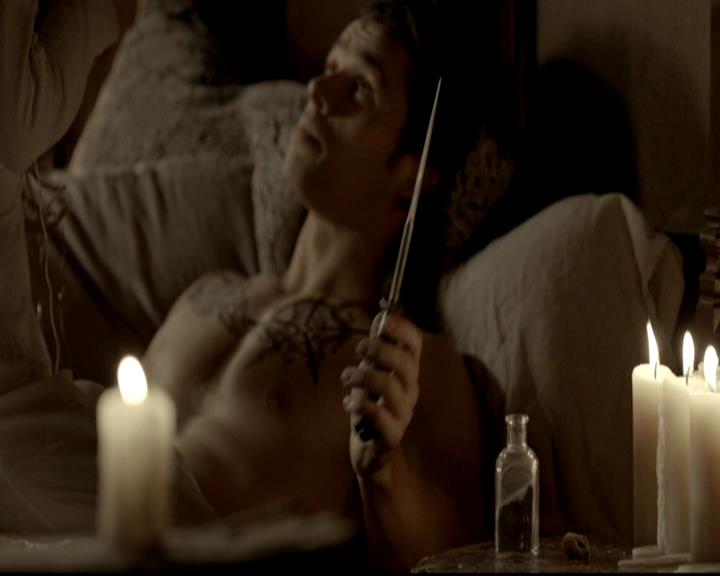 VampireDiariesWorld-dot-org_4x04TheFive1268.jpg