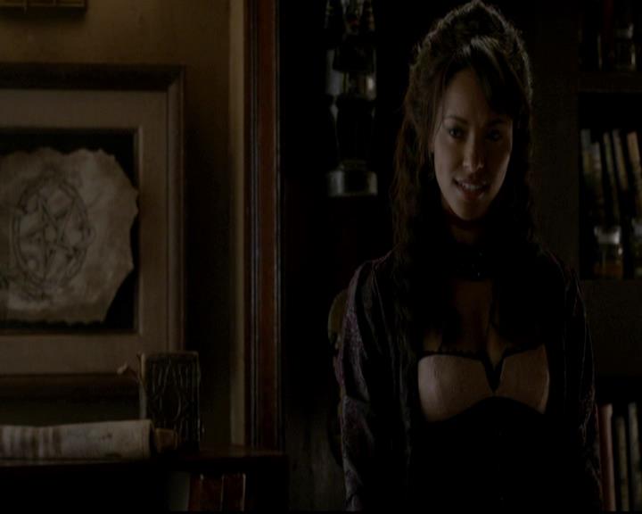 VampireDiariesWorld-dot-org_4x04TheFive1532.jpg