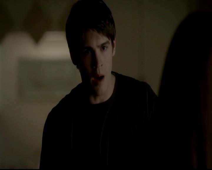 VampireDiariesWorld-dot-org_4x11CatchMeIfYouCan2221.jpg