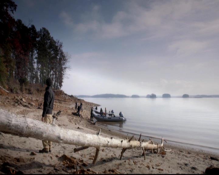VampireDiariesWorld-dot-org_4x13IntoTheWild0145.jpg