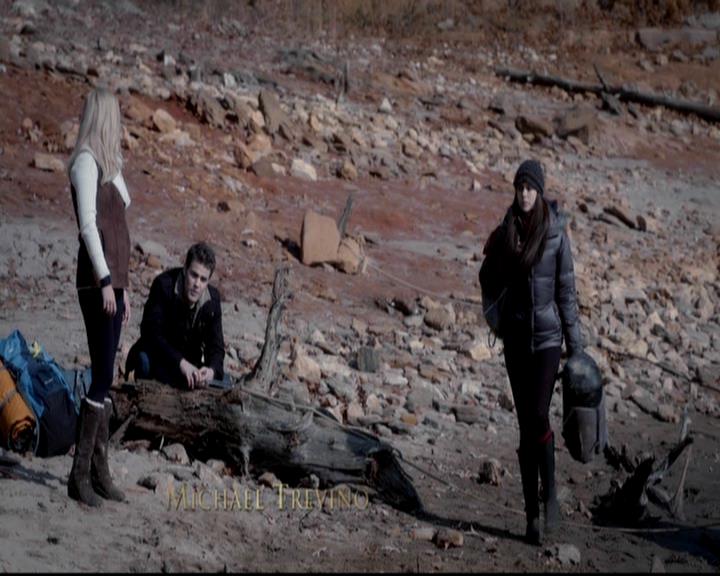 VampireDiariesWorld-dot-org_4x13IntoTheWild0184.jpg