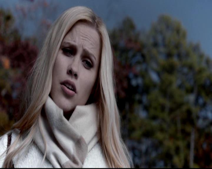 VampireDiariesWorld-dot-org_4x13IntoTheWild0206.jpg