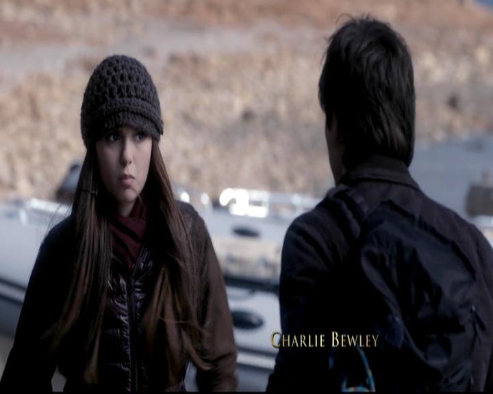 VampireDiariesWorld-dot-org_4x13IntoTheWild0225.jpg