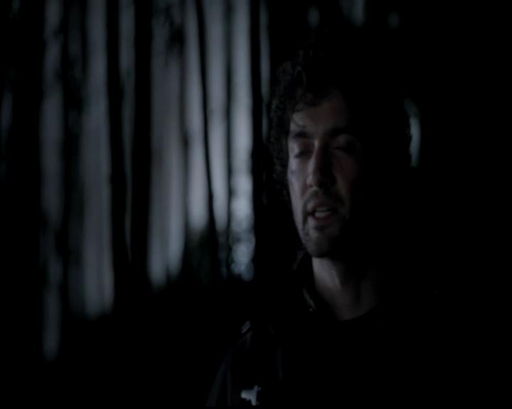 VampireDiariesWorld-dot-org_4x13IntoTheWild2255.jpg