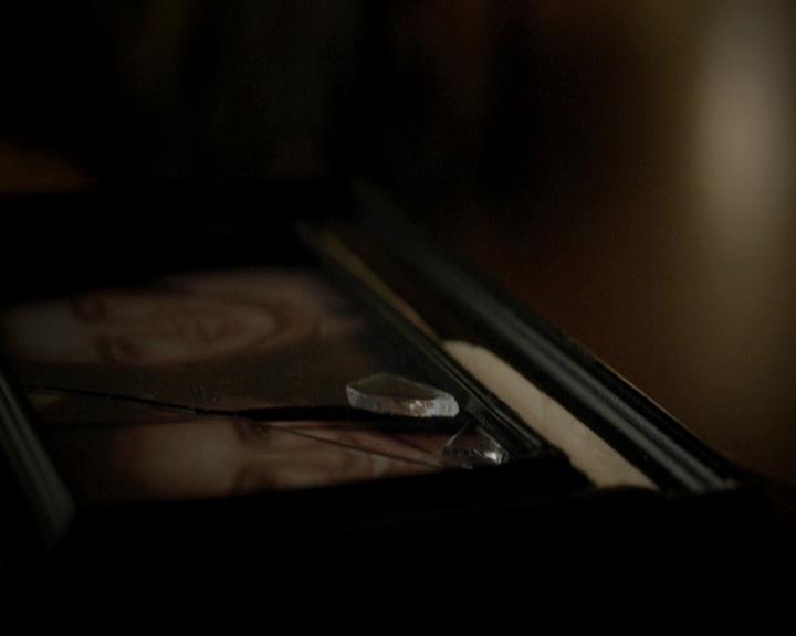 VampireDiariesWorld-dot-org_4x15StandByMe0000.jpg
