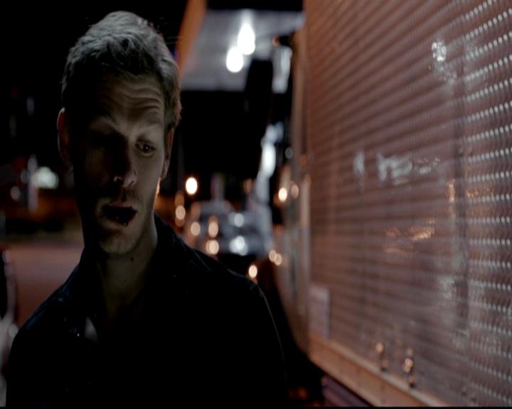 VampireDiariesWorld-dot-org_4x16BringItOn0190.jpg