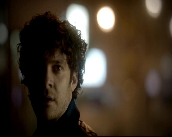 VampireDiariesWorld-dot-org_4x17BecauseTheNight0042.jpg