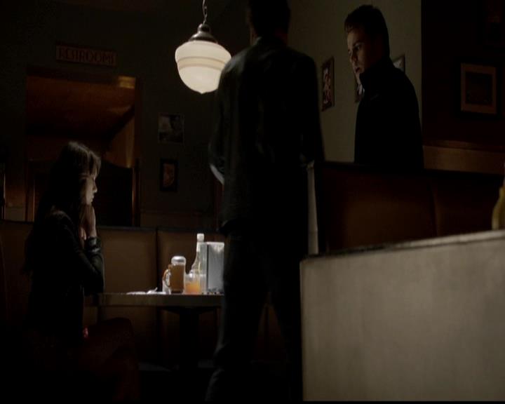 VampireDiariesWorld-dot-org_4x18AmericanGothic2198.jpg