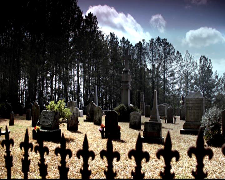 VampireDiariesWorld-dot-org_4x19PicturesOfYou0002.jpg