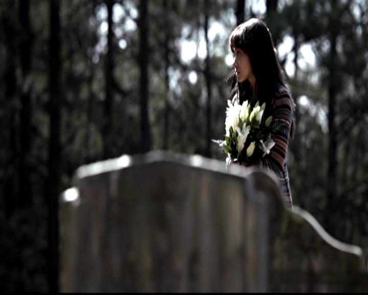 VampireDiariesWorld-dot-org_4x19PicturesOfYou0008.jpg