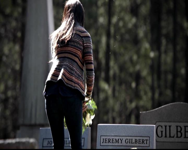 VampireDiariesWorld-dot-org_4x19PicturesOfYou0019.jpg