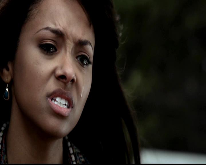 VampireDiariesWorld-dot-org_4x19PicturesOfYou0045.jpg