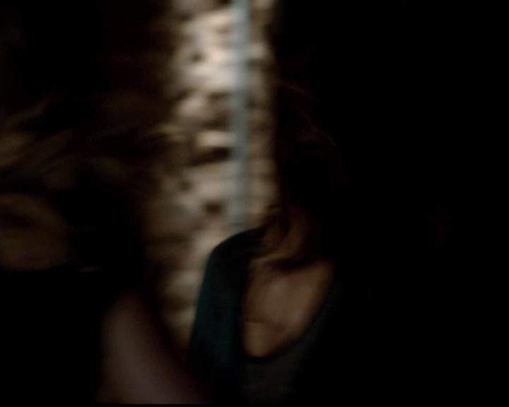 VampireDiariesWorld-dot-org_4x21ShesComeUndone0297.jpg