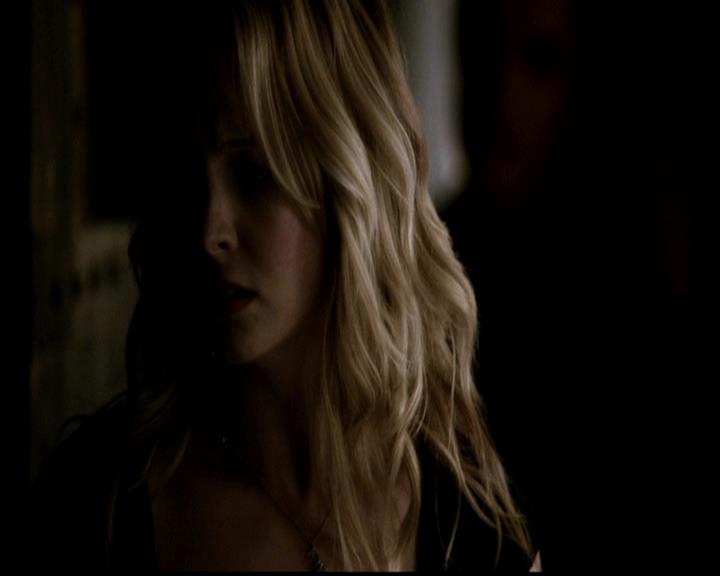 VampireDiariesWorld-dot-org_4x21ShesComeUndone0301.jpg