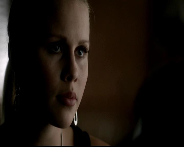 VampireDiariesWorld-dot-org_4x21ShesComeUndone0381.jpg