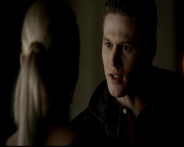 VampireDiariesWorld-dot-org_4x21ShesComeUndone0389.jpg