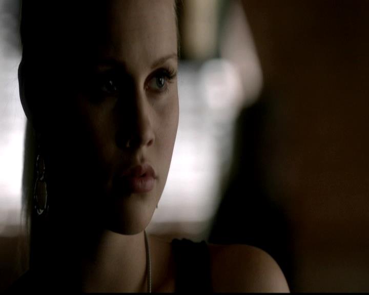 VampireDiariesWorld-dot-org_4x21ShesComeUndone0400.jpg
