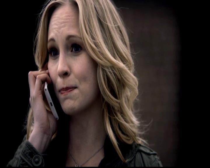 VampireDiariesWorld-dot-org_4x21ShesComeUndone0431.jpg