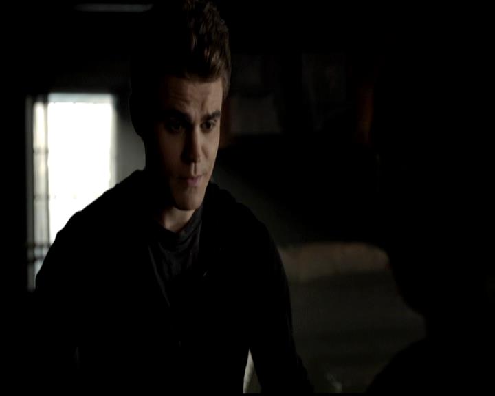 VampireDiariesWorld-dot-org_4x22TheWalkingDead0003.jpg