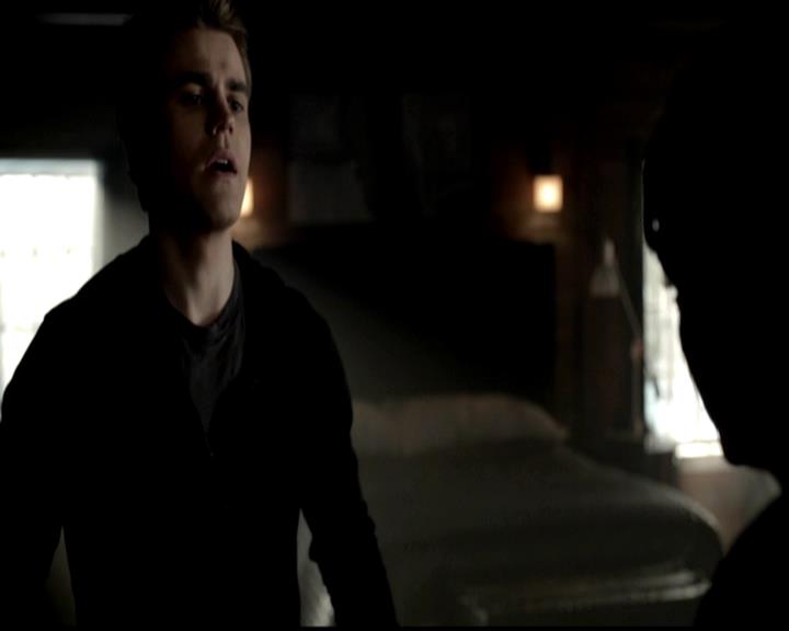 VampireDiariesWorld-dot-org_4x22TheWalkingDead0008.jpg