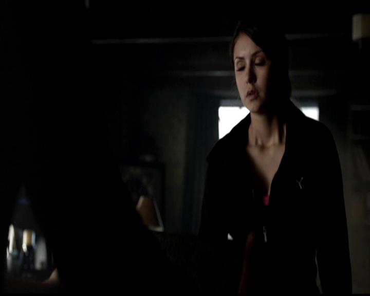 VampireDiariesWorld-dot-org_4x22TheWalkingDead0010.jpg