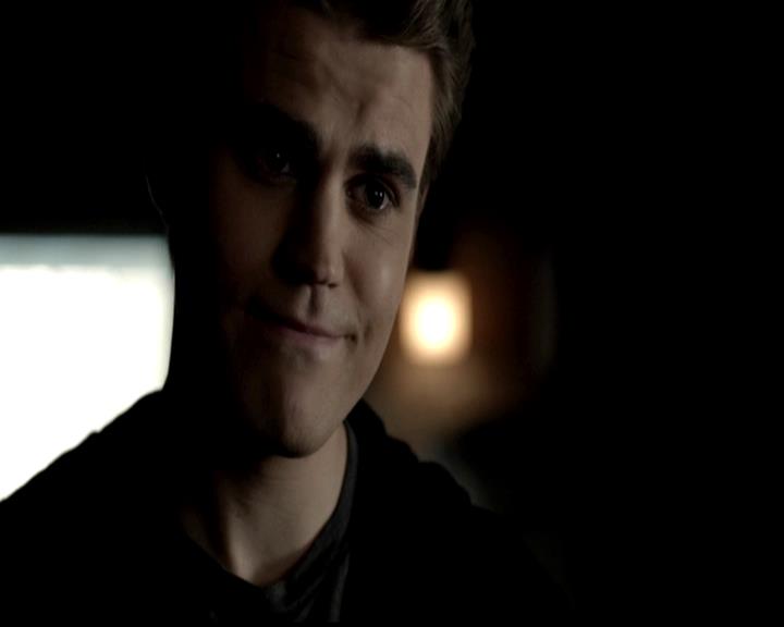 VampireDiariesWorld-dot-org_4x22TheWalkingDead0022.jpg
