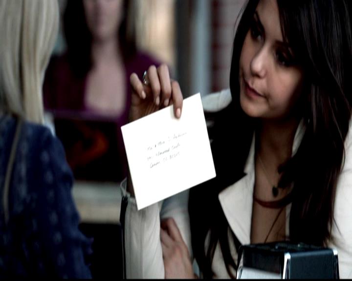 VampireDiariesWorld-dot-org_4x22TheWalkingDead0117.jpg