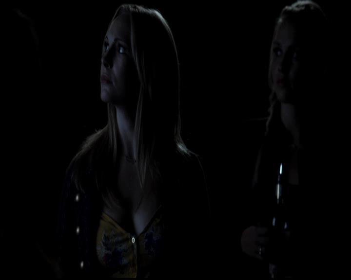 VampireDiariesWorld-dot-org_4x22TheWalkingDead0491.jpg