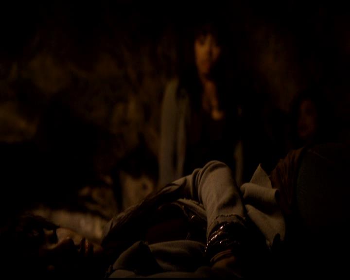 VampireDiariesWorld-dot-org_4x22TheWalkingDead2284.jpg