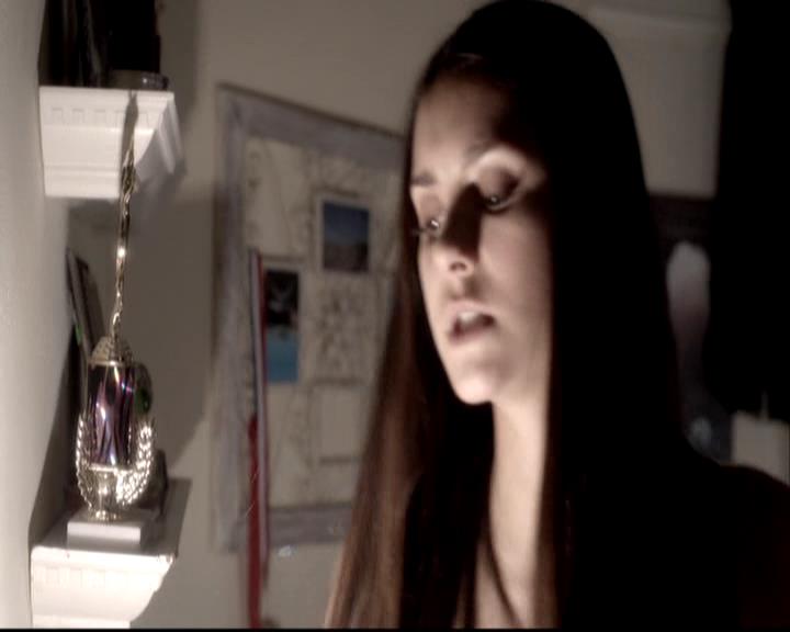 VampireDiariesWorld-dot-org_TheEvolutionOfElenaGilbert0070.jpg