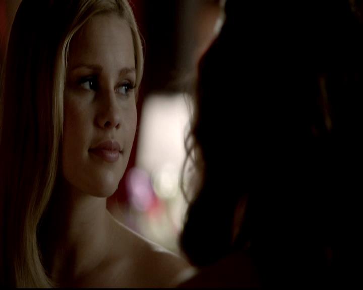 VampireDiariesWorld-dot-org_TheEvolutionOfElenaGilbert0393.jpg