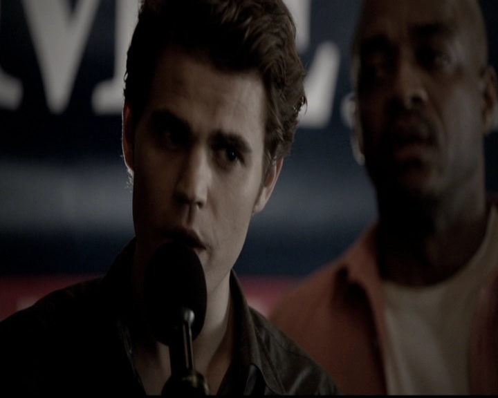 VampireDiariesWorld-dot-org_5x01IKnowWhatYouDidLastSummer2212.jpg