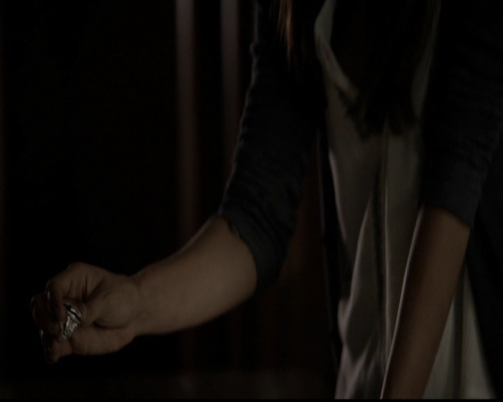 VampireDiariesWorld-dot-org_5x03OriginalSin0145.jpg