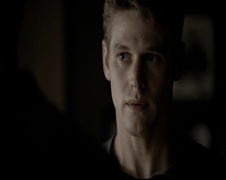 VampireDiariesWorld-dot-org_5x04ForWhomtheBellTolls0427.jpg