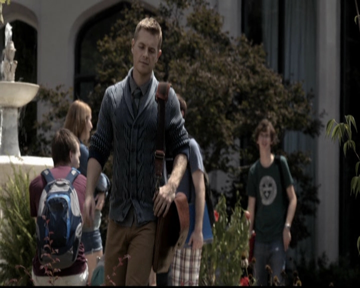 VampireDiariesWorld-dot-org_5x05MontersBall0162.jpg