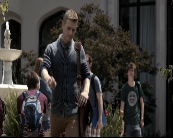 VampireDiariesWorld-dot-org_5x05MontersBall0163.jpg