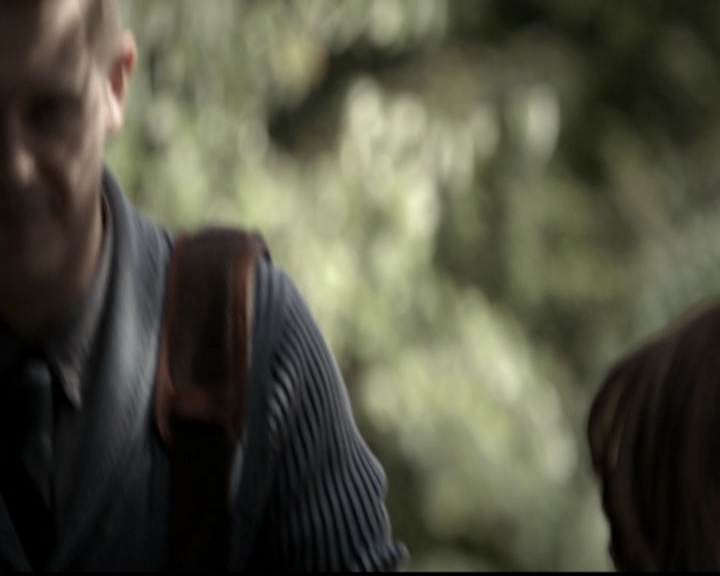 VampireDiariesWorld-dot-org_5x05MontersBall0178.jpg