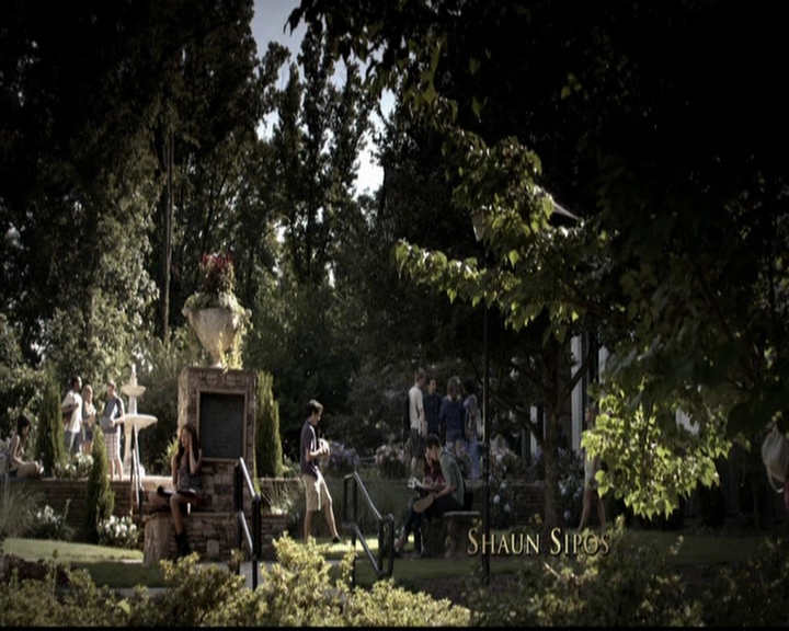 VampireDiariesWorld-dot-org_5x05MontersBall0204.jpg