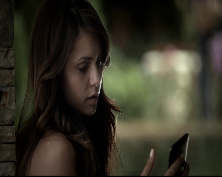 VampireDiariesWorld-dot-org_5x05MontersBall0212.jpg
