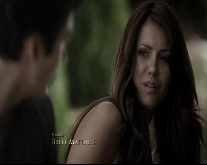 VampireDiariesWorld-dot-org_5x05MontersBall0220.jpg