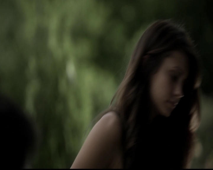 VampireDiariesWorld-dot-org_5x05MontersBall0240.jpg