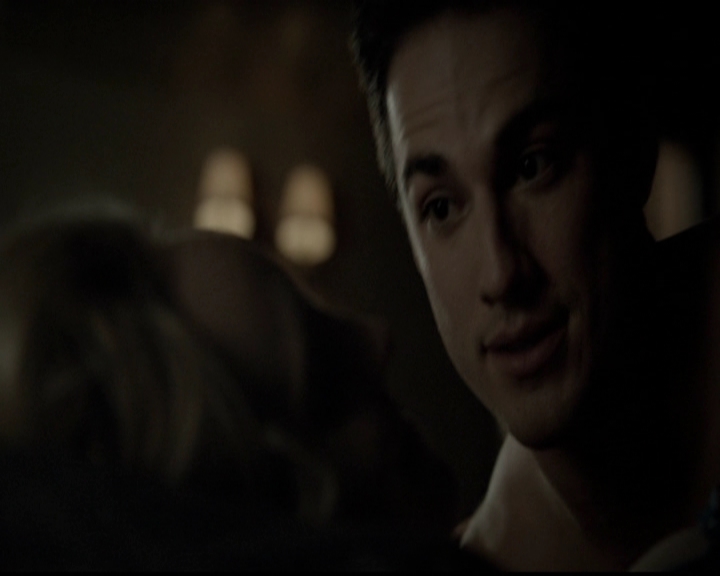 VampireDiariesWorld-dot-org_5x05MontersBall0257.jpg